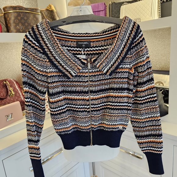 BNWT Chanel Top Sz 40 New $2950 P55770K07317 - Picture 4 of 7